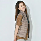 New 2026 Women Women Ultra Light Down Vests Slim Sleeveless Jacket Portable Girl Lightweight Windproof Waistcoat