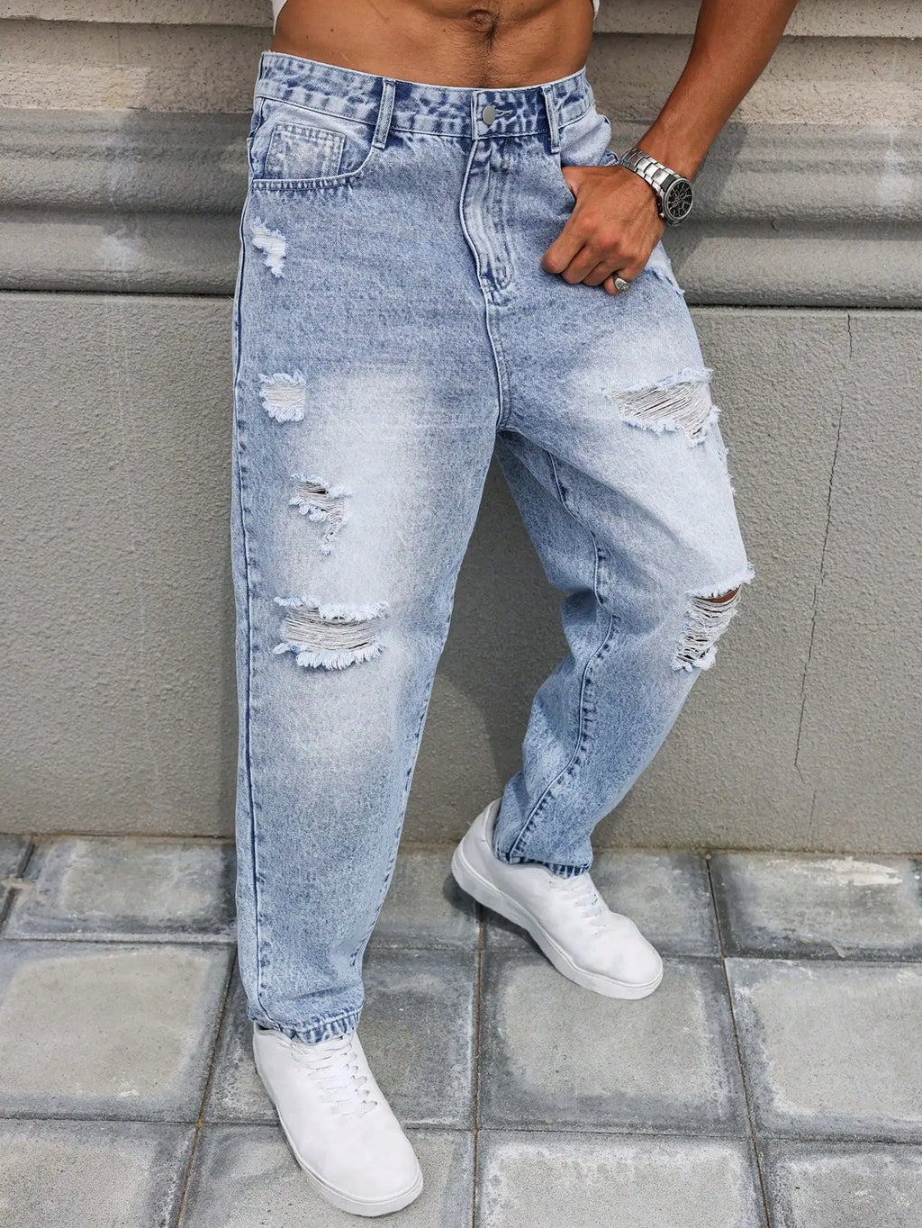 Men's Light Blue Washed Loose Wide-Leg Ripped Jeans, Retro Street-Style Vintage Denim Trousers for All Seasons