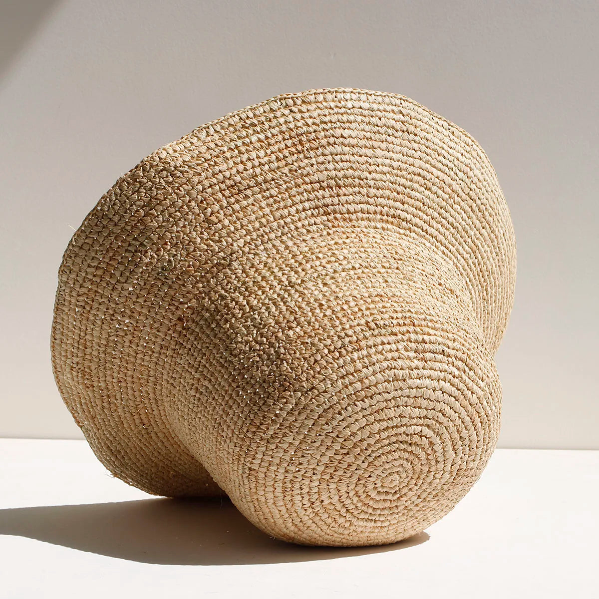 2026 new Raffia Straw Bucket Hat Women Summer Bikini Beach Hat Female Korean Travel Sun Protection Breathable Fisherman Hat