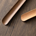 Premium Beech Wood Magnetic Shoe Horn 55cm - Luxury Design, Magnetic Adsorption, Ideal for Elderly, Pregnant, Home Use