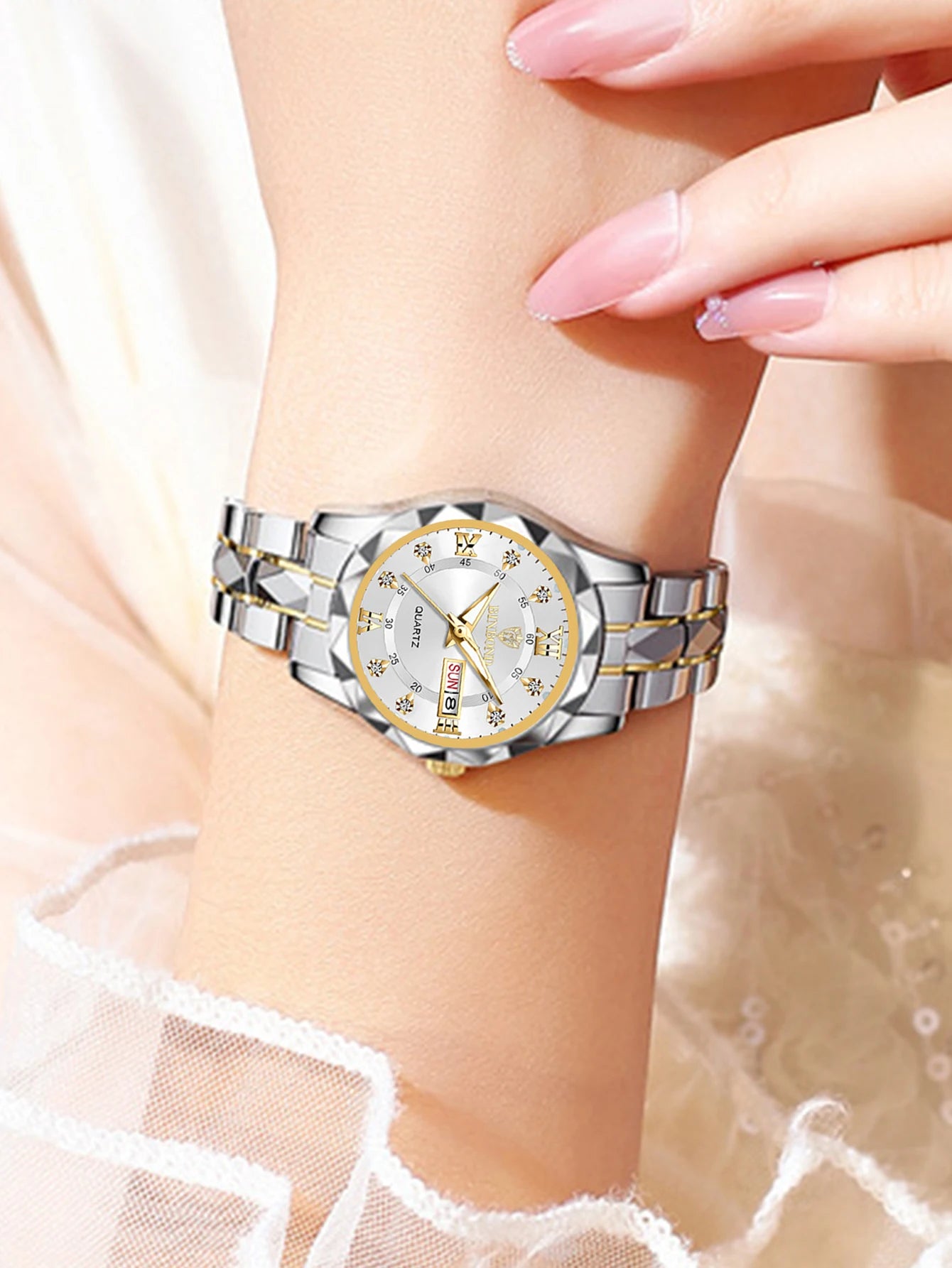BINBOND 2pcs/Set Couple Watches Fashion Diamond Valentine Day Gift Stainless Steel Watch Men Women 30M Waterproof Quartz Watch