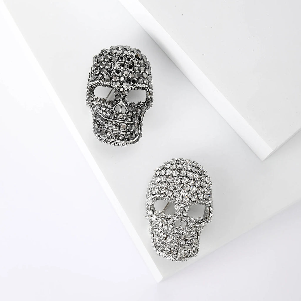 Rhinestone Skull Brooches for Women Unisex Metal Skull Pin Skull Lapel Pins Banquet Party Backpack Gifts Jewelry Accessories
