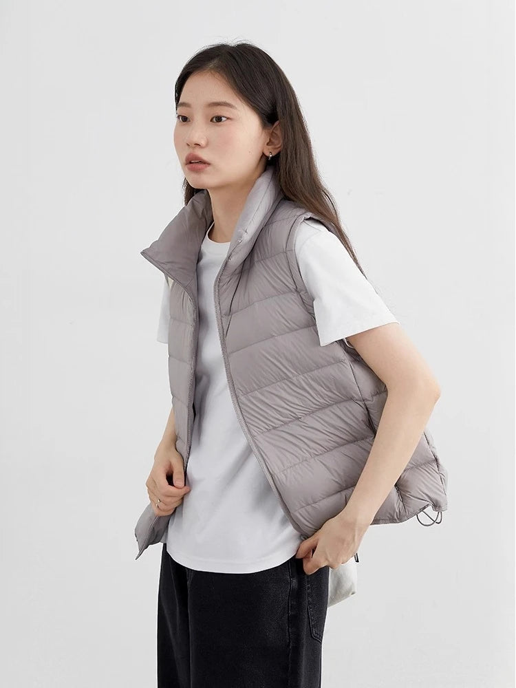 CHIC VEN New Women Down Coats Sleeveless Lightweight 90 White Duck Down Stand Up Collar Female Down Vest Autumn Winter 2026