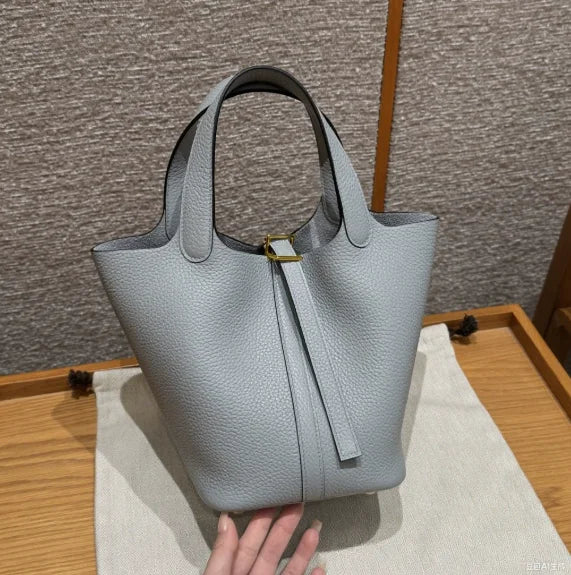 Brand Bucket Bag 18 22CM Women's Bags Trend 2026 Handbag Genuine Leather Luxury Designer Hand Bag Ladies New In Tote Bag