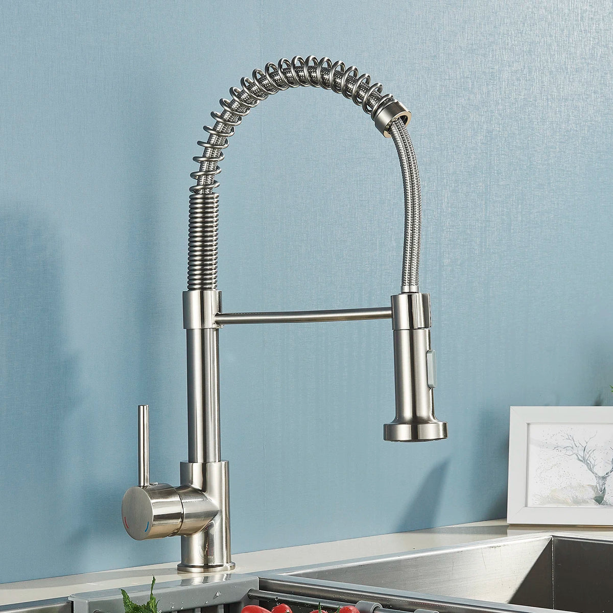 Brushed Nickel/Black Kitchen Faucet Single Handle High Arc Pull down Spray Sink Faucet with Lever Handle in Stainless Steelk