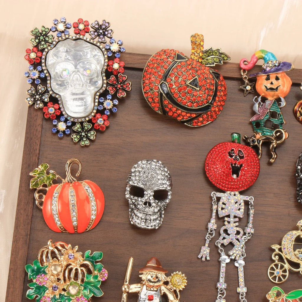Baroque Luxury Pumpkin Skull Design Brooch for Men and Women, Halloween Jewelry, Fashion Accessories, and Party Gifts