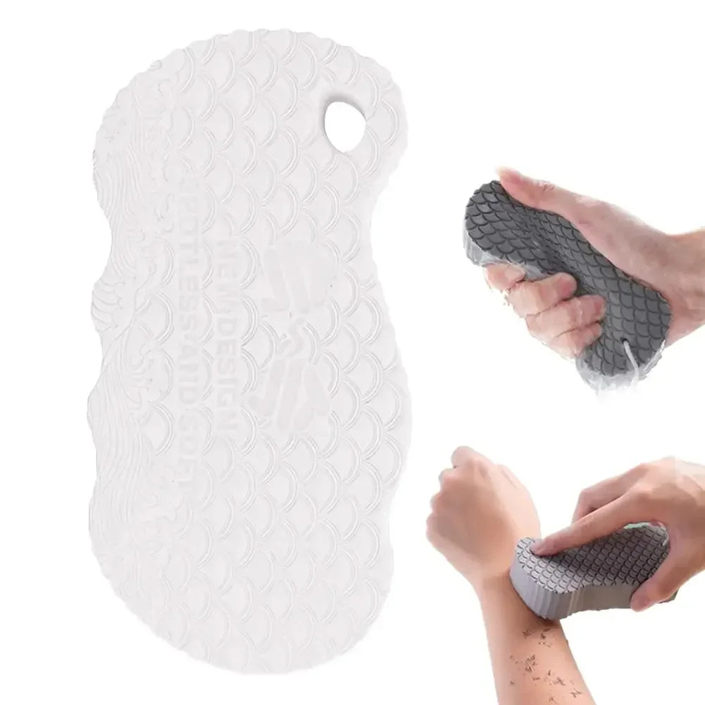 NEW 3D Magic Children Bath Sponge Body Exfoliating Dead Skin Sponge Cleaning Shower Brushes Peeling Sponge Artifact