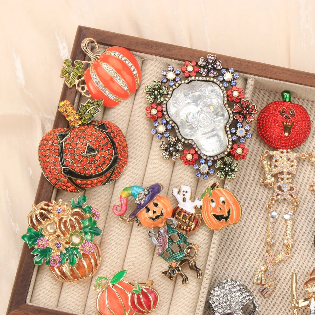 Baroque Luxury Pumpkin Skull Design Brooch for Men and Women, Halloween Jewelry, Fashion Accessories, and Party Gifts