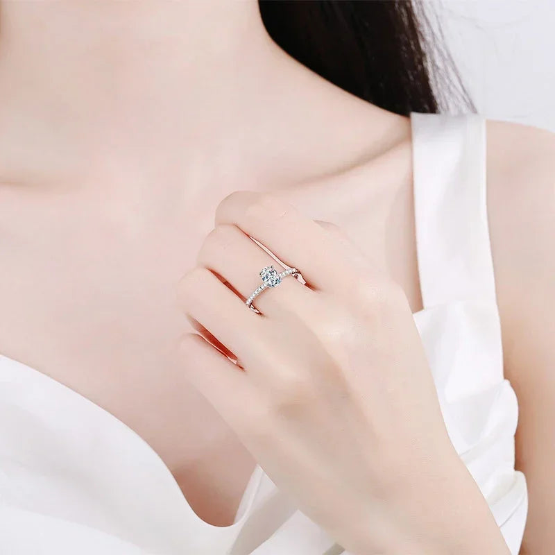 NeeTim 1ct 2ct Oval Cut Moissanite Ring for Women 925 Sterling Silver with Gold Plated Lab Diamond Rings Bands Fine Jewelry Gift
