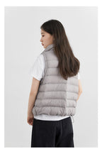 CHIC VEN New Women Down Coats Sleeveless Lightweight 90 White Duck Down Stand Up Collar Female Down Vest Autumn Winter 2026