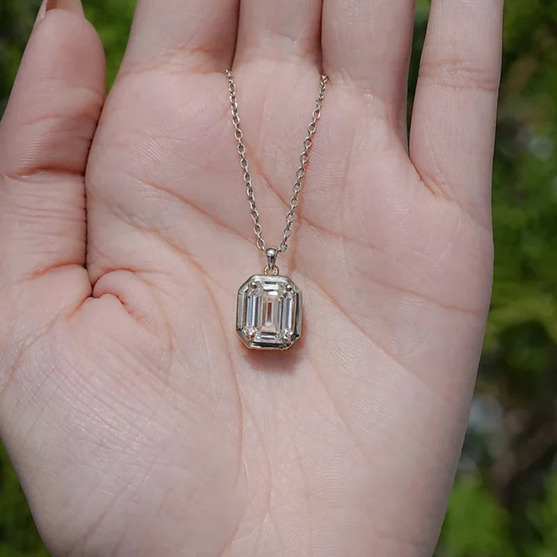 Lnngy Sparkling Emerald Cut Solitaire Moissanite Pendant Necklace 8x10mm Lab Diamond Necklaces For Women Jewellery Gift
