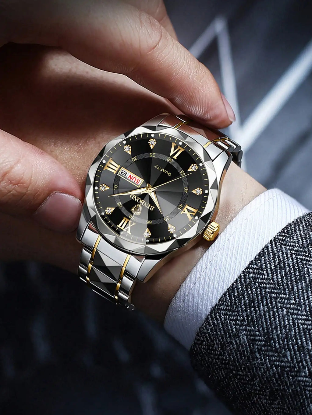 BINBOND 2pcs/Set Couple Watches Fashion Diamond Valentine Day Gift Stainless Steel Watch Men Women 30M Waterproof Quartz Watch