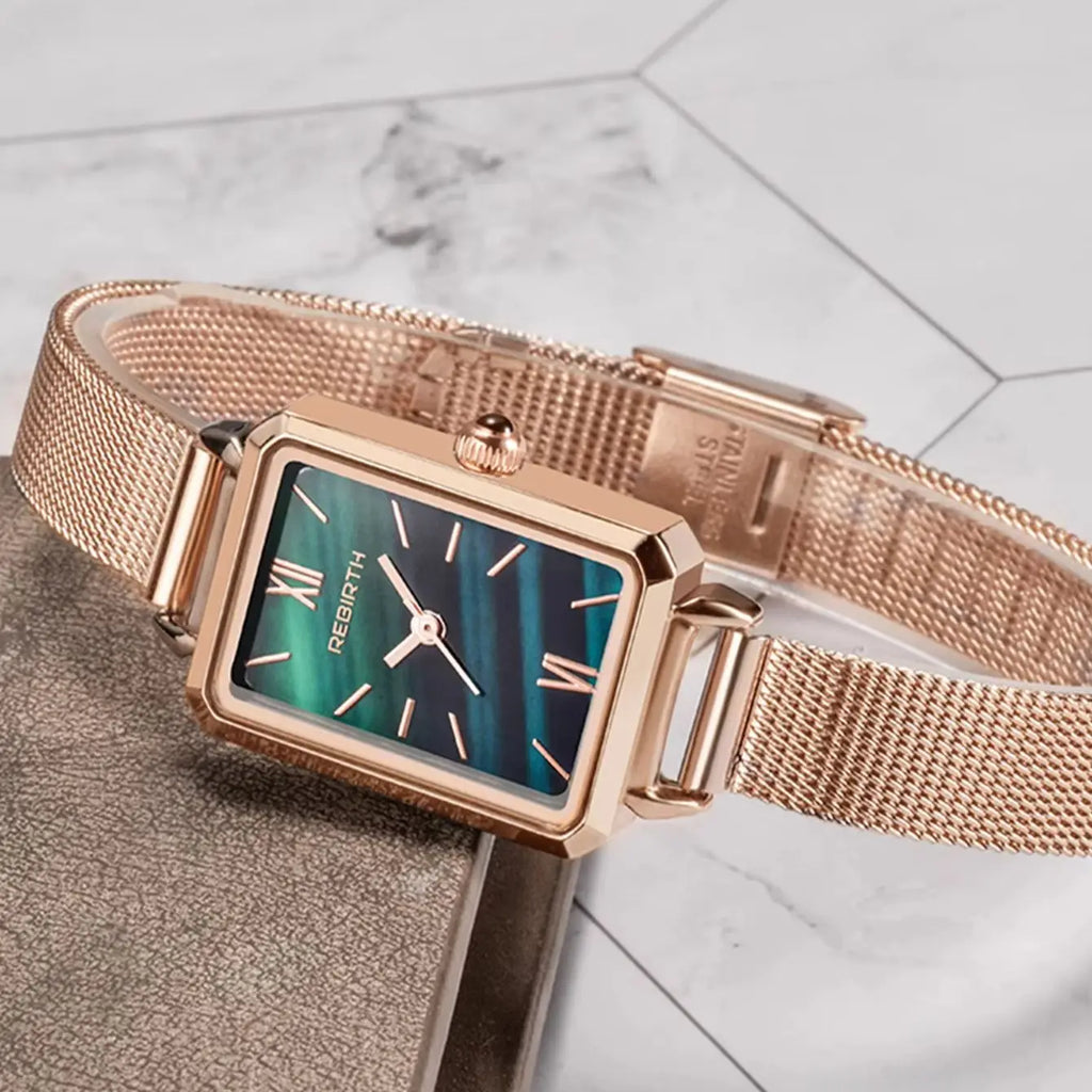 Casual, fashionable, retro, and simple quartz watches are suitable for daily wear