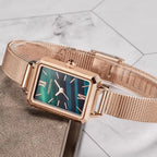 Casual, fashionable, retro, and simple quartz watches are suitable for daily wear