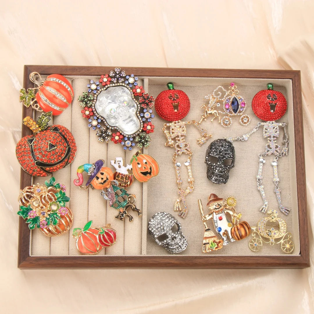 Baroque Luxury Pumpkin Skull Design Brooch for Men and Women, Halloween Jewelry, Fashion Accessories, and Party Gifts