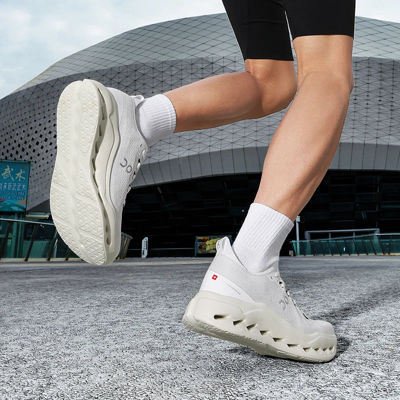Men's Running Shoes Breathable Mesh Shock Absorption Hollow Out Sole Lightweight Sports Sneakers Non-slip Walking Shoes
