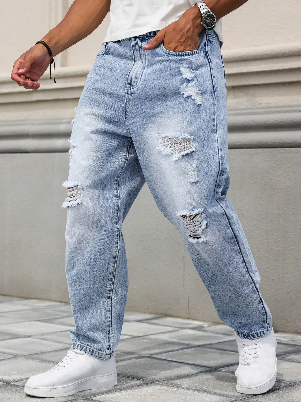Men's Light Blue Washed Loose Wide-Leg Ripped Jeans, Retro Street-Style Vintage Denim Trousers for All Seasons