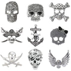 Rhinestone Skull Brooches for Women Unisex Metal Skull Pin Skull Lapel Pins Banquet Party Backpack Gifts Jewelry Accessories