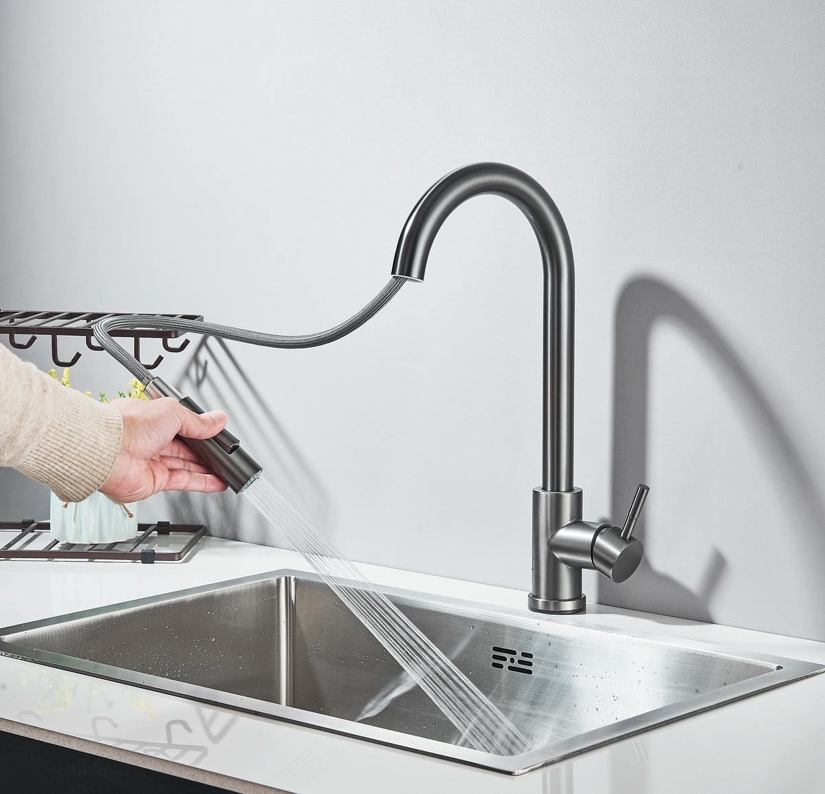 Pull Out Intelligent Touch Kitchen Sink Faucet With Hot And Cold Mixing Sink Faucet That Can Rotate 360 Degrees