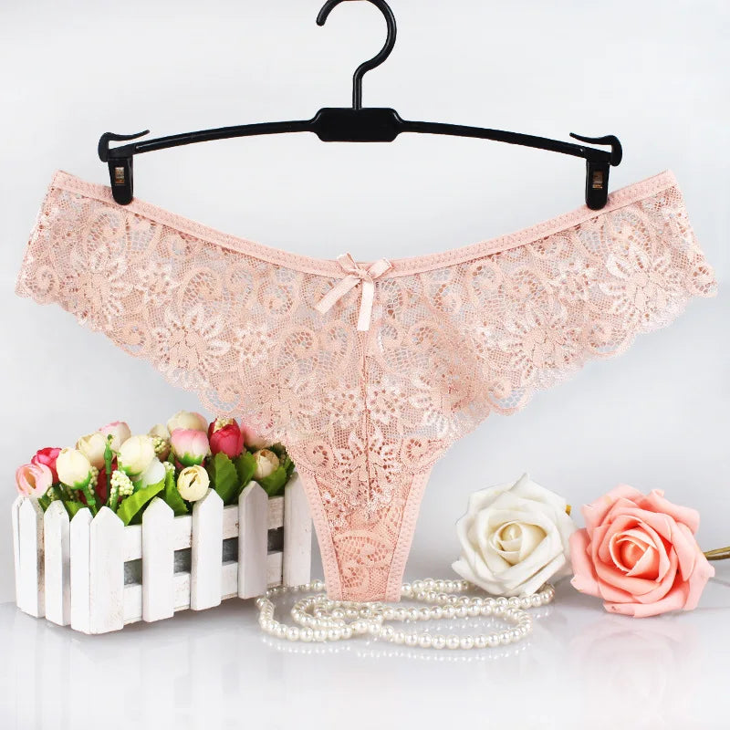New Sexy Hollow Out Panties Women Low Waist Underwear Solid Lace G String Thong Soft Comfortable Female T-Back Lingerie