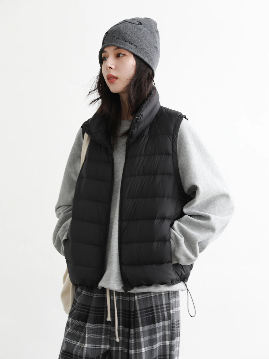 CHIC VEN New Women Down Coats Sleeveless Lightweight 90 White Duck Down Stand Up Collar Female Down Vest Autumn Winter 2026