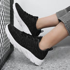 Flying Woven Upper Color Matching Light Casual Shoes
