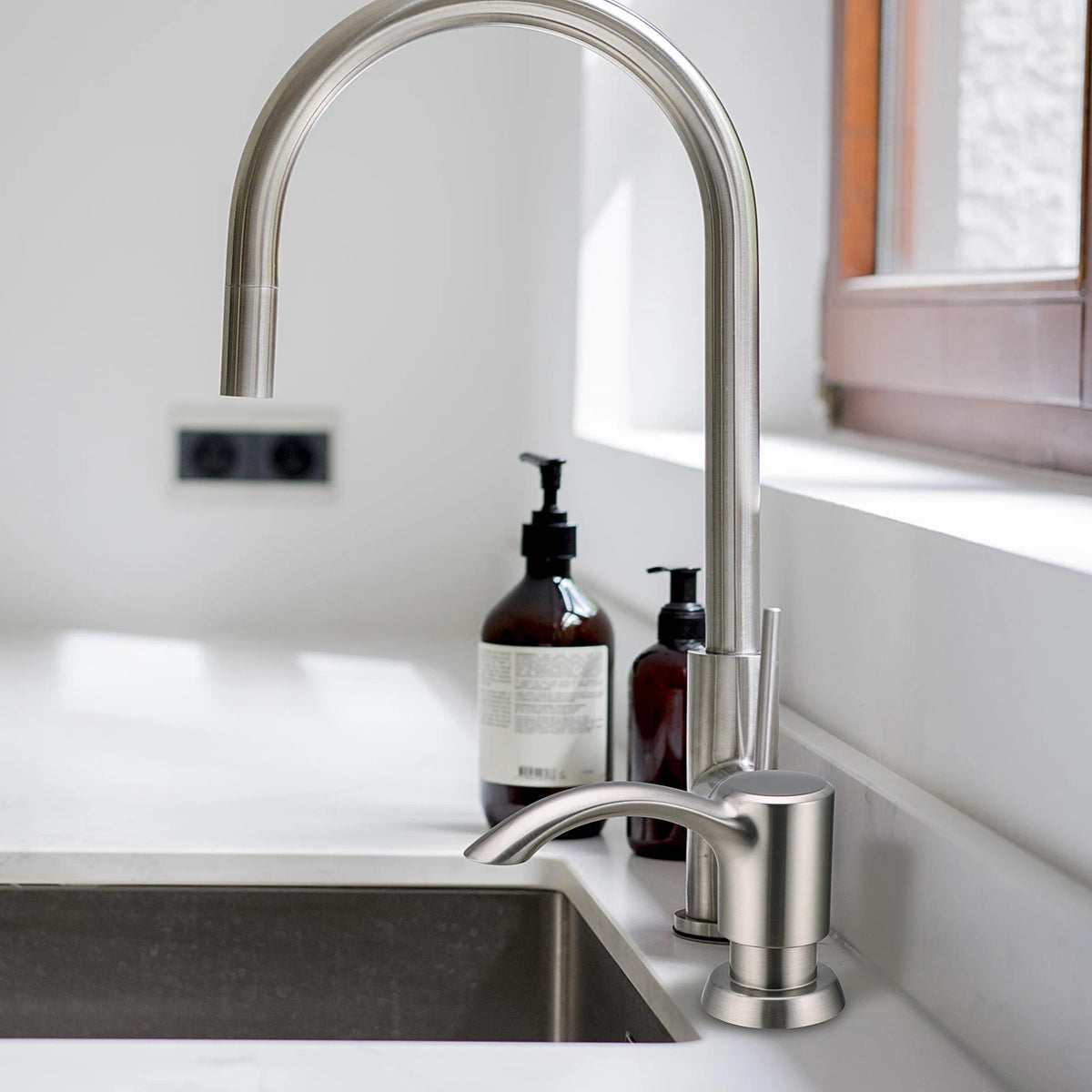 Samodra Nickel Soap dispenser Black Kitchen sink Counter Liquid Soap Dispenser Bottle kitchen accessories 350ml  Built in Pumps